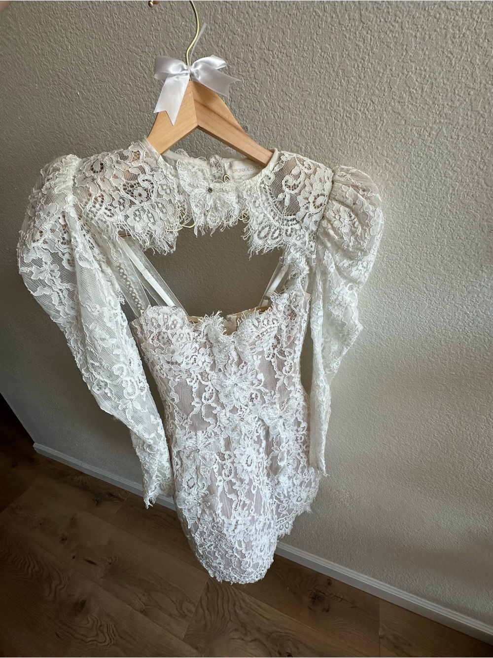 Bronx and Banco Colette Lace Dress and Bolero - Picture 6 of 16